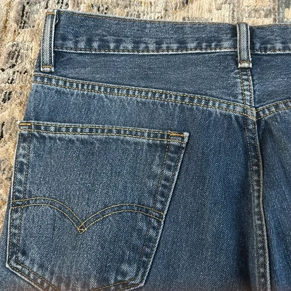 Men’s Levi’s 550 blue jeans. The size is 33x30. - Picture 6 of 6